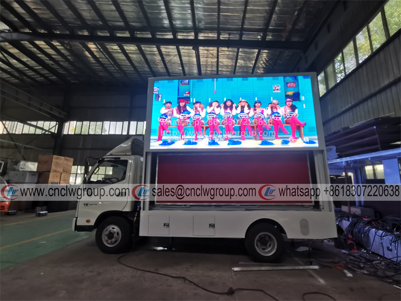 Foton Aumark T33 Outdoor P6 Full Color LED advertising truck Three Sides P6 P5 P4 led colorful screen lifting promotion truck for sale