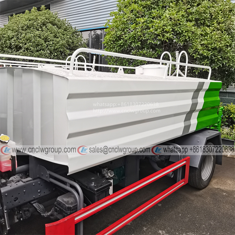 Foton Aumark Euro5 4000 liter Square Shape Water Tank Sprinkler Water Cart Bowser Spraying Truck