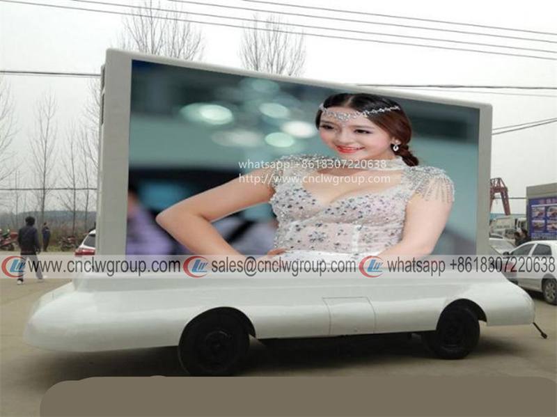 Chengli CLW towed trailer type P8 P6 P5 full color HD LED advertising screen hydraulic lifting screen for sale