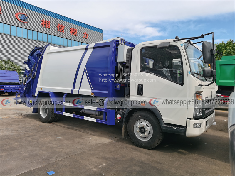 HOWO 8m3 trash compactor rear loader garbage compactor truck good price for sale