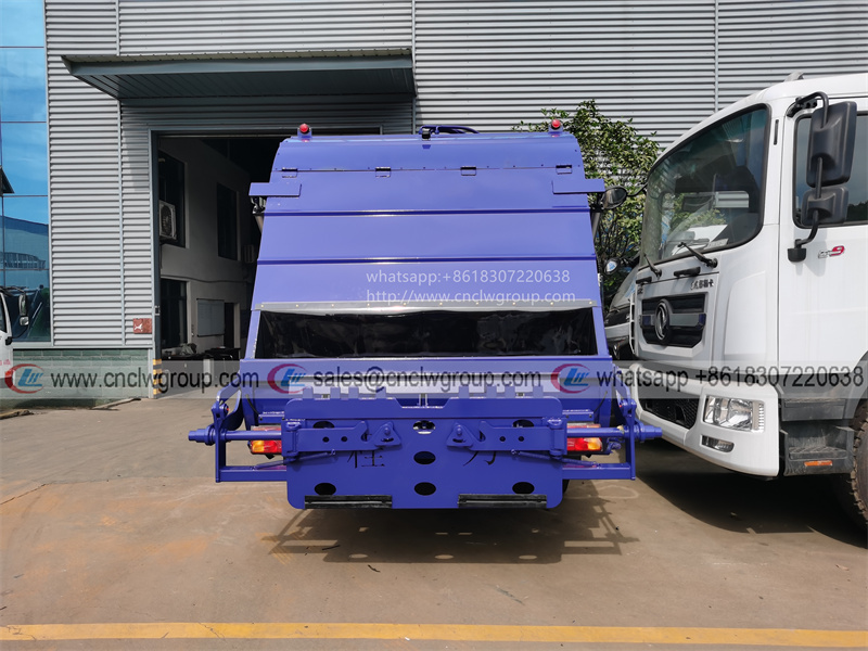 HOWO 8m3 trash compactor rear loader garbage compactor truck good price for sale