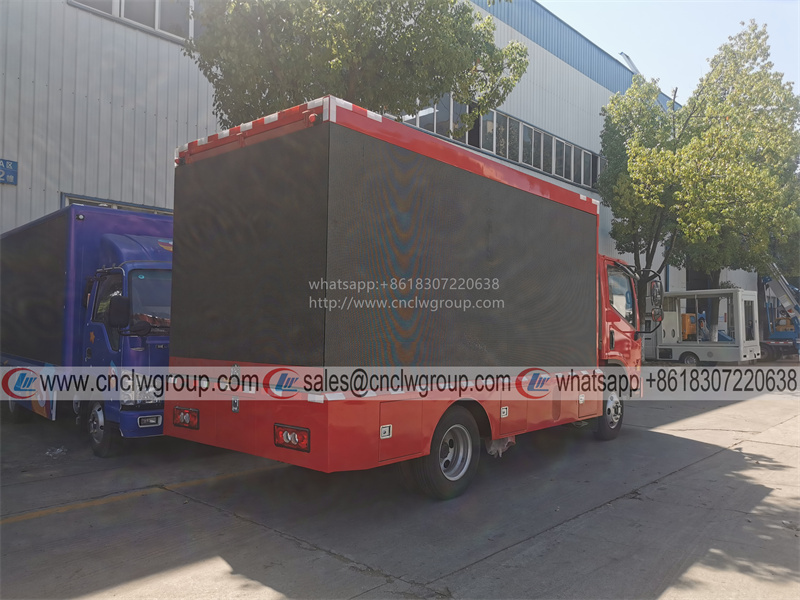 Forland H2 4x2 Three-Screen no edge screen propaganda car P6 P5 LED advertising publicity truck
