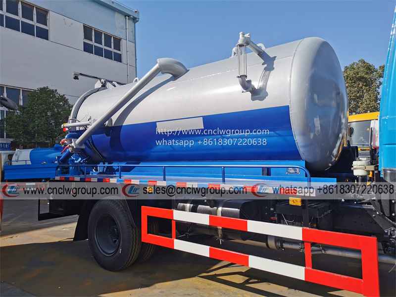 Dongfeng RHD 10~12cbm vacuum septic cleaner sewage tank truck