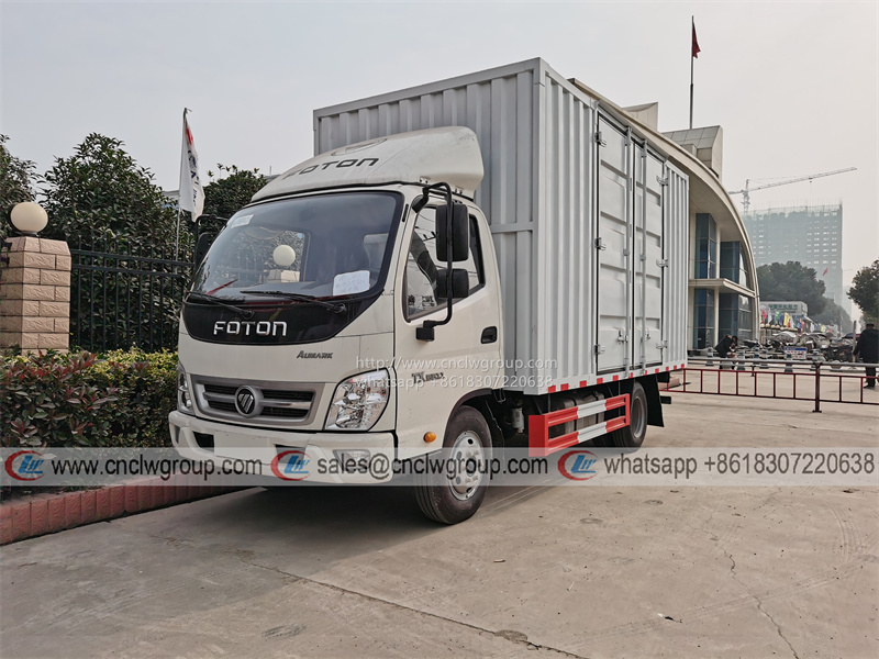 FOTON Aumark T33 14ft 5 ton corrugated closed van dry cargo box truck