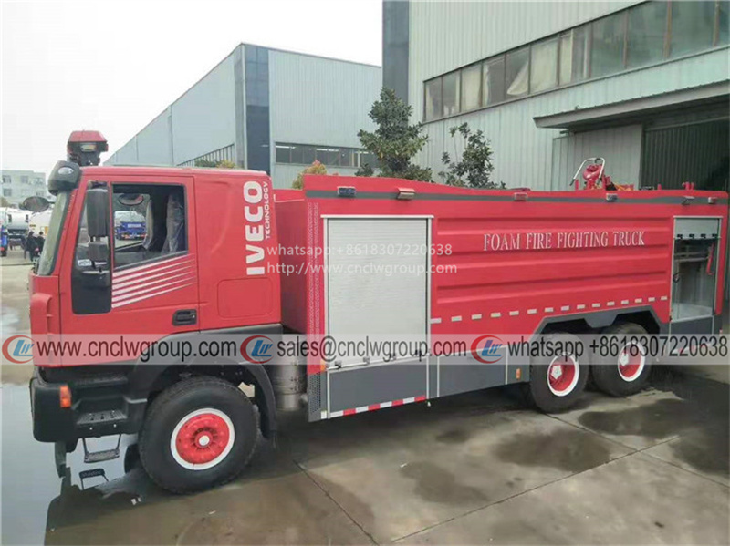 SAIC IVECO Hongyan 6x4 18m3 fire rescue foam fire engine water tanker fire fighting truck