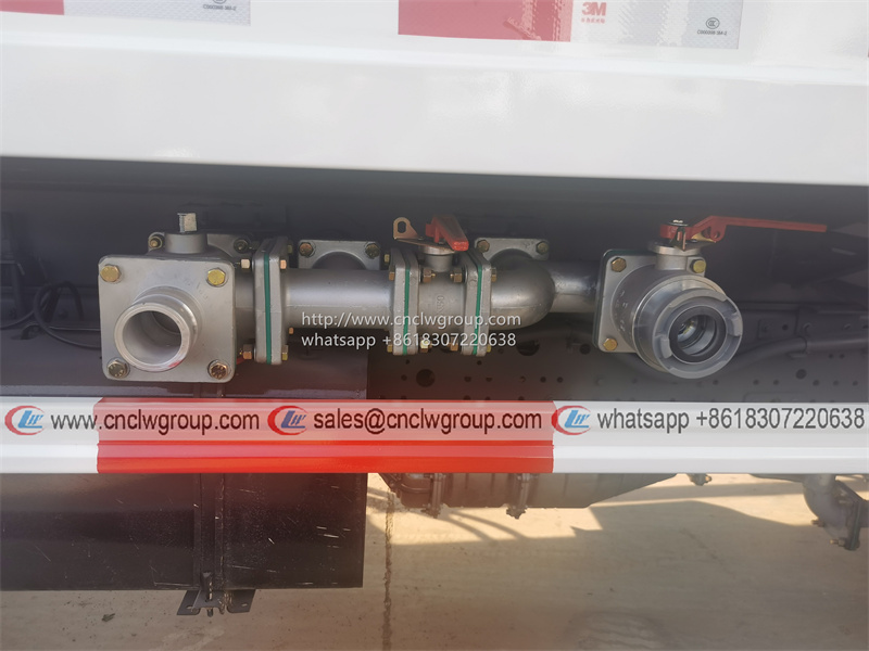 New ISUZU NPR/700P 8m3 water sprinkling drinking water delivery water spray truck