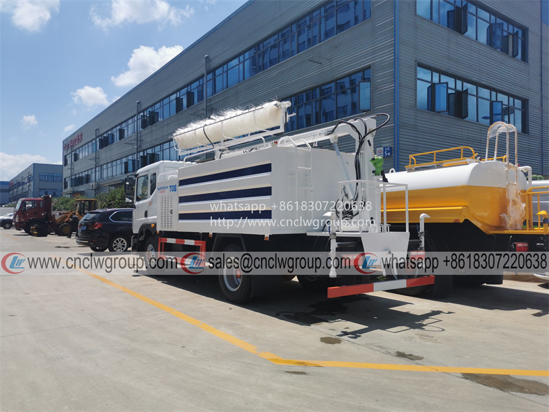Dongfeng 10m3 PV solar panels cleaner Photovoltaic panel cleaning truck