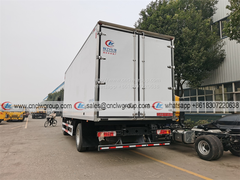 Foton Auman 7.5m 15 ton freezer van cold chain transport reefer van truck for sale