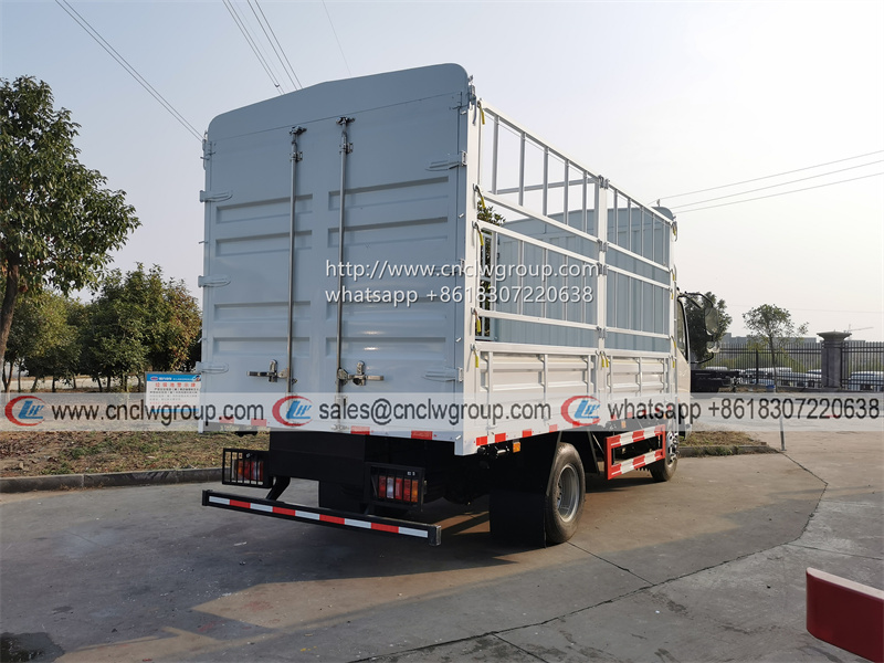 Sinotruk HOWO 5 ton/4.2m stake high fence dry cargo truck