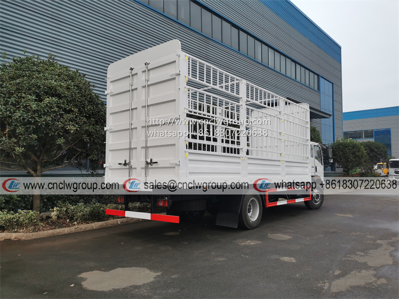 Brand new 4x2 6 wheel Sinotruck Howo Fence Lattice Grille Stake Body Cargo Truck