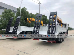 Sinotruk HOWO 8x4 boom truck with XCMG 12 ton crane