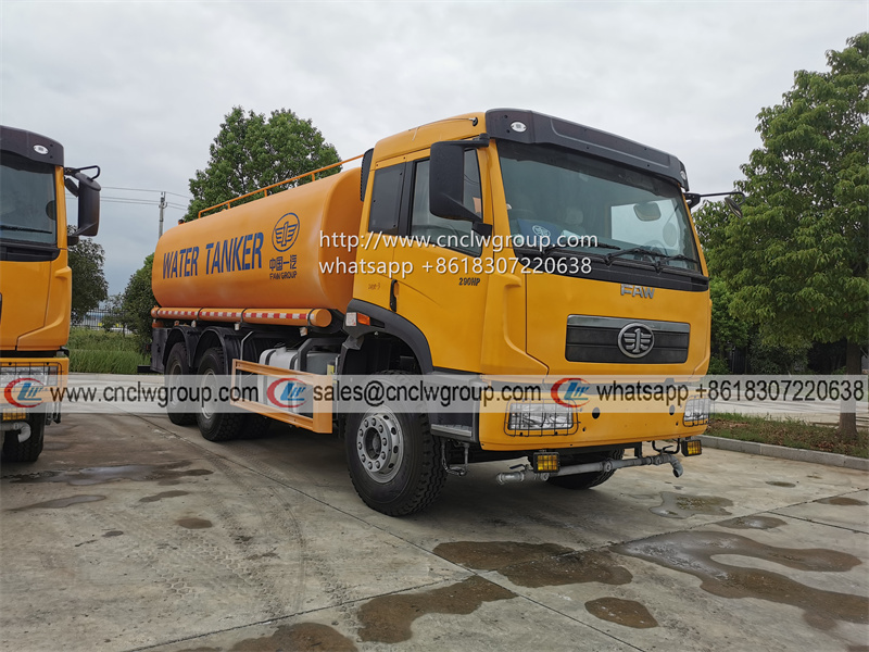 FAW RHD 10 wheel 20000 liter big water truck mounted water tank truck good price