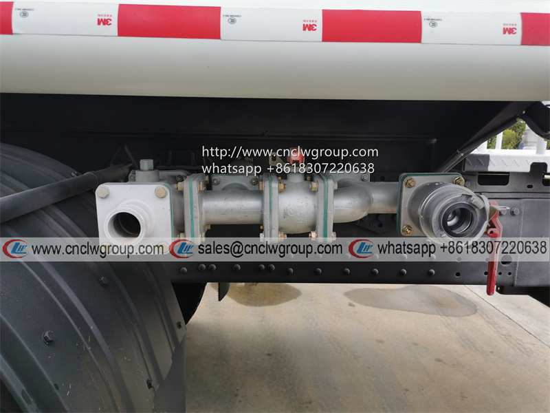 FAW RHD 10 wheel 5000 gallon water delivery tanker sprinkler truck for pool