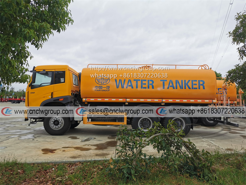 FAW RHD 10 wheel 20000 liter big water truck mounted water tank truck good price