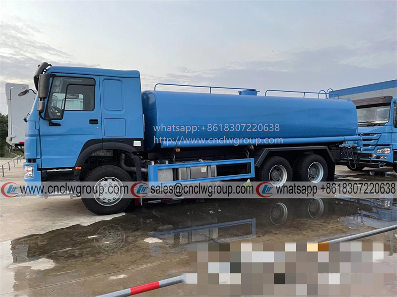 Brand new HOWO 6x4 10w 20000l mobile water carrier bowser tanker sprinkler truck