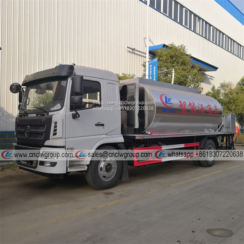 SHACMAN 12000 liter smart type asphalt bitumen distributor tanker auto control