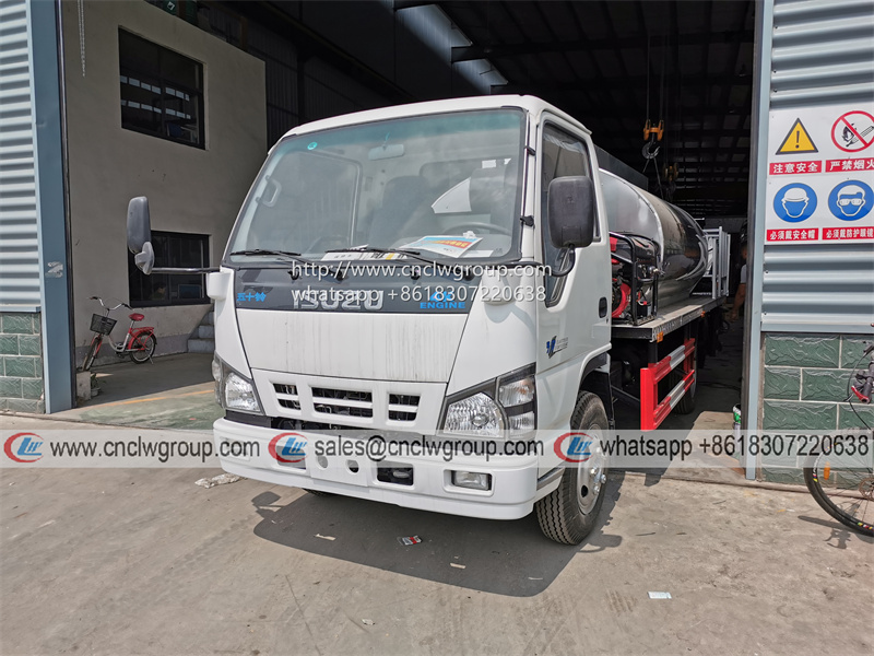 ISUZU NKR(600P) 5cbm intelligent asphalt distributor truck