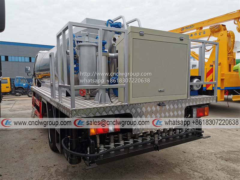 ISUZU NKR(600P) 5cbm intelligent asphalt distributor truck