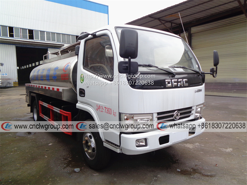 Dongfeng 5000 liter fresh milk tanker truck for carrying milk