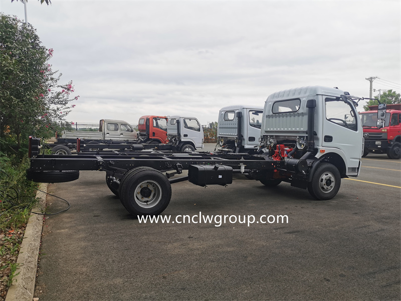 Chengli CLW CL-D7 4x2 LHD RHD 6-8 ton truck chassis OEM production for sale