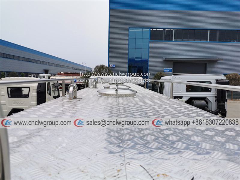 Dongfeng KL 6x4 RHD 20000 liter milk tanker truck carries fresh milk tank wagons for sale