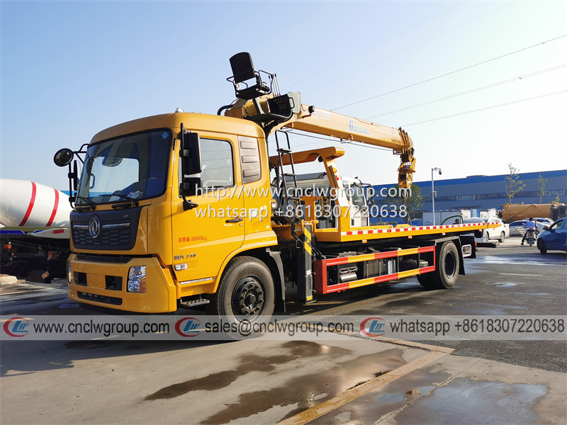 Dongfeng KR 8 ton wrecker tow truck with XCMG crane 8 tons
