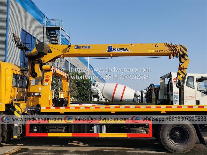 Dongfeng KR 8 ton wrecker tow truck with XCMG crane 8 tons