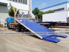 Dongfeng RHD 5 ton wrecker towing truck installed XCMG 3.2 ton knuckle crane