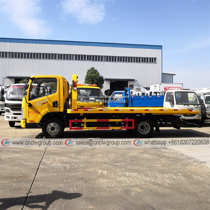 FAW 4 ton wrecker light duty car carrier flat bed tow truck