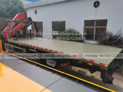 Sinotruk HOWO 4x4 crane wrecker tow truck mounted SANY Palfinger 6.2 ton knuckle crane for sale