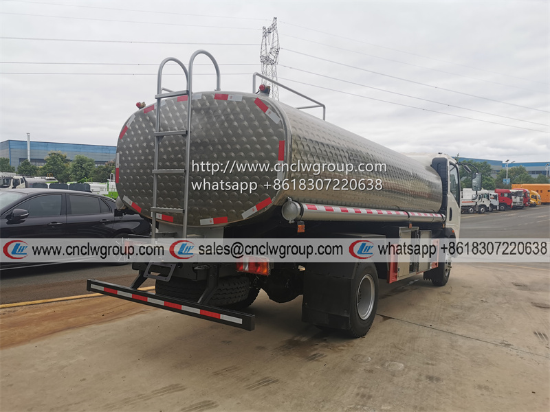 Sinotruk HOWO 8kl 8m3 Stainless Steel 304 drinking water tanker carrier truck for sale