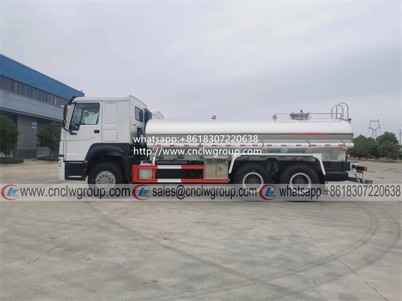 Sinotruk HOWO 6x4 stainless steel water tanker drinking water delivery lorry truck