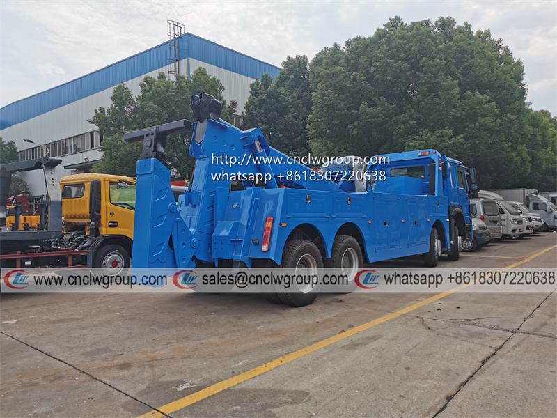 Sinotruk HOWO 8x4 30 ton heavy duty wrecker tow truck towing lifting combination wrecker