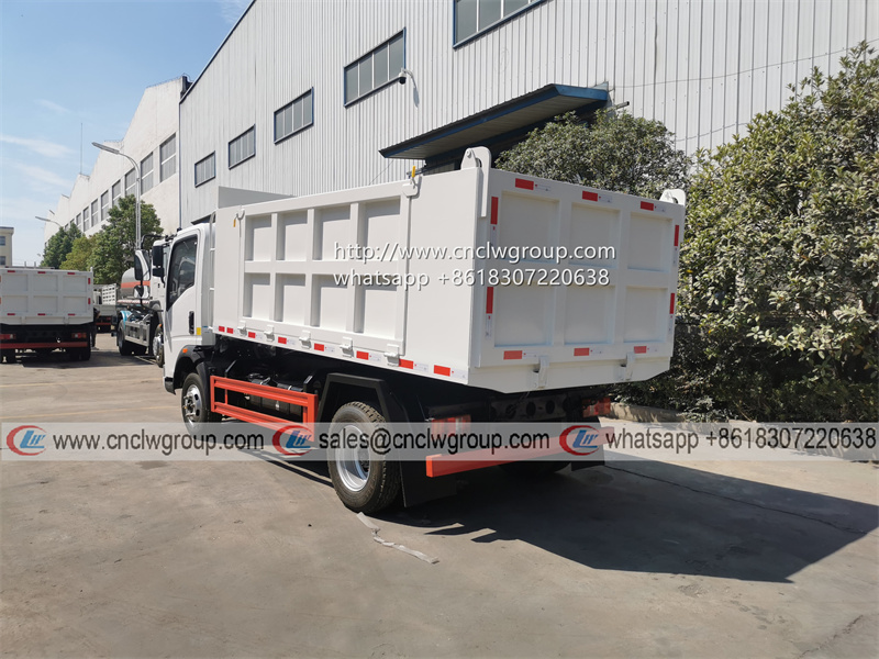 Sinotruk HOWO Euro2 5 ton self dump truck garbage tipper dumper truck