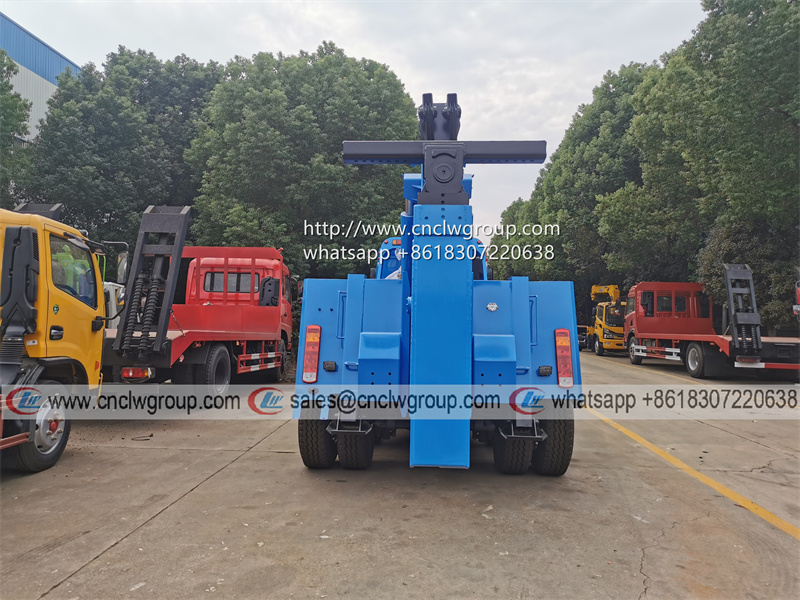 Sinotruk HOWO 8x4 30 ton heavy duty wrecker tow truck towing lifting combination wrecker
