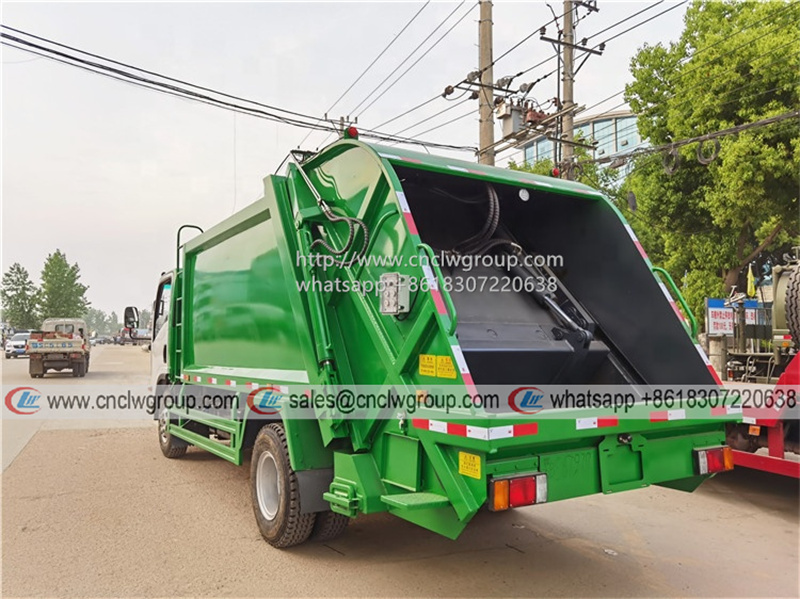 ISUZU FRR 190HP 7cbm garbage compactor truck