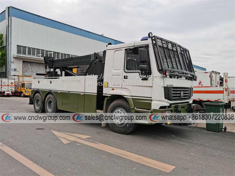 Sinotruk HOWO military 6x6 20t 30t rotator wrecker tow truck