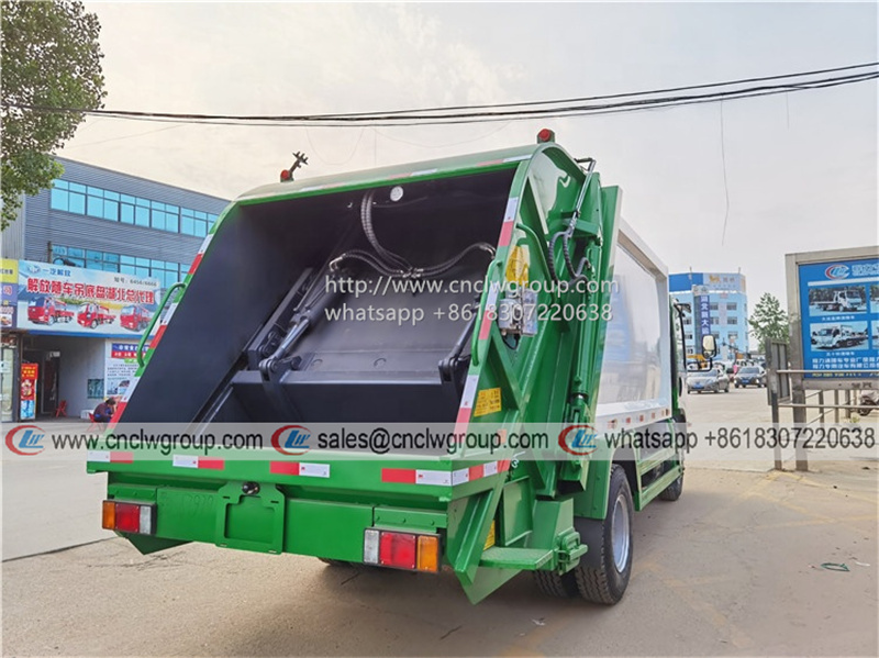 ISUZU FRR 190HP 7cbm garbage compactor truck