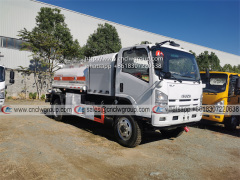 ISUZU NPR 4x4 diesel fuel tank truck mounted fuel dispenser