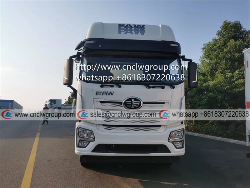 FAW 6x4 Euro5 8.5 meter box cargo truck