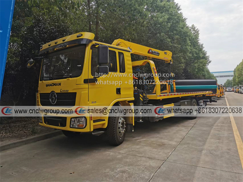 SHACMAN L3000 8 ton wrecker tow truck installed 6.3 ton crane