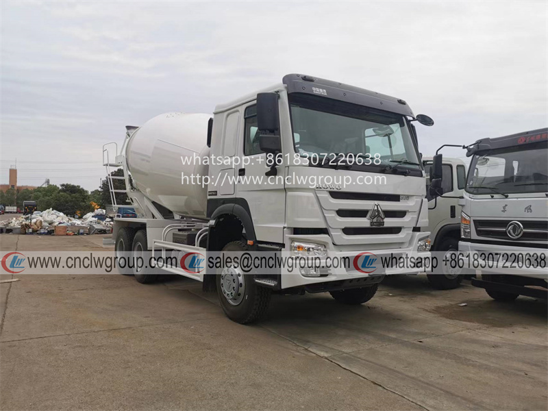 Sinotruk HOWO 6x4 10m3 12m3 14m3 Concrete Mixer Truck