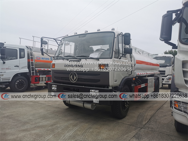 Dongfeng 12000 liter fuel tanker diesel gasoline refueling truck