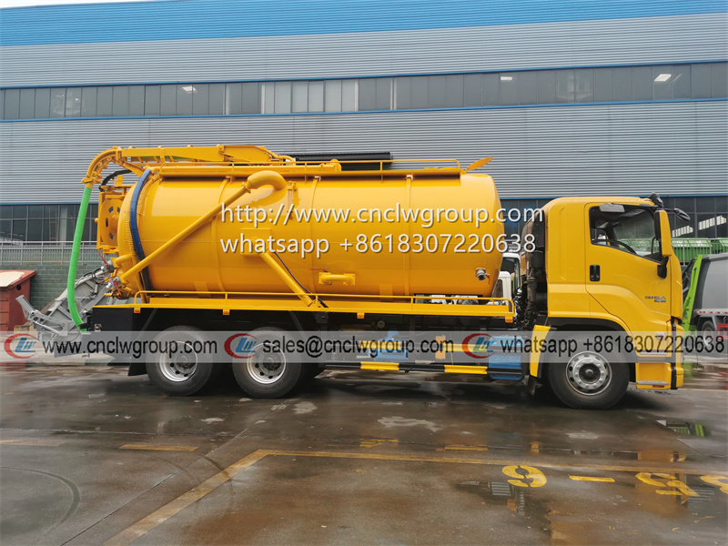 ISUZU GIGA 6x4 20000 liter Vacuum Septic Tanker for Sewer Jetting and Sewage Suction Truck