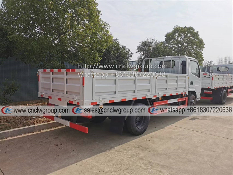 DFAC Dongfeng 5 ton dry cargo 14ft dropside body fence cargo truck