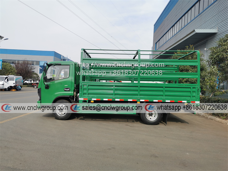 Dongfeng Euro5 14ft high fence logistic lorry grain transport cargo truck