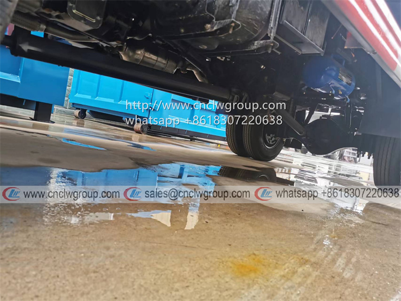 ISUZU 100/NKR 4x4 off road light duty 4WD cargo truck