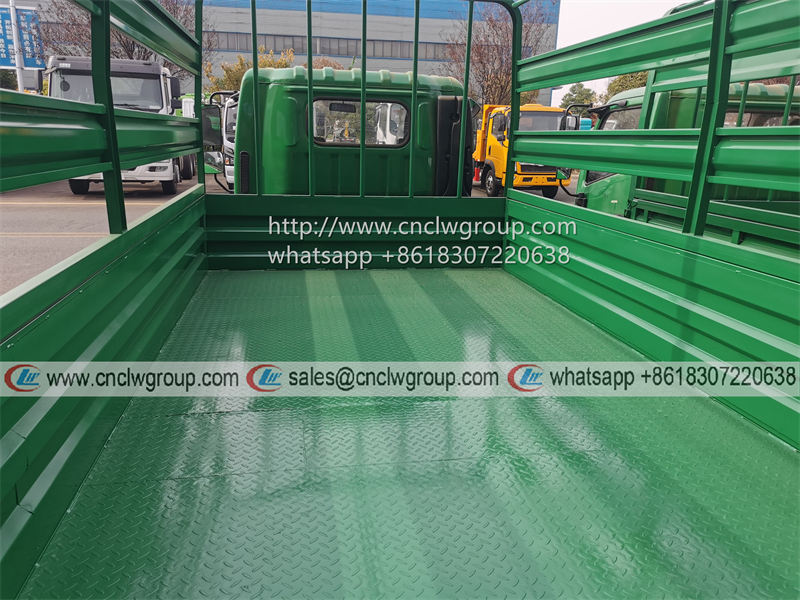 Dongfeng Euro5 14ft high fence logistic lorry grain transport cargo truck