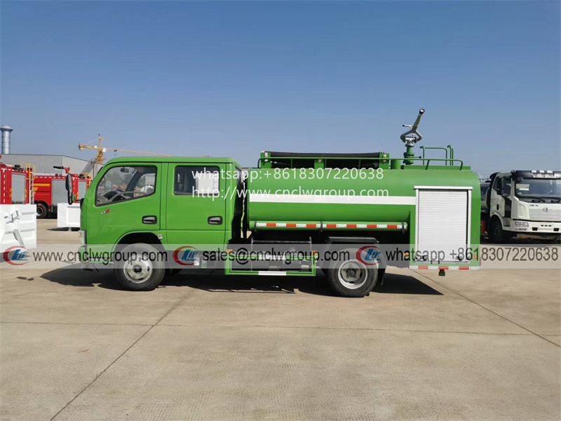 Dongfeng double cab 3000 liter mini fire rescue water tanker fire engine truck