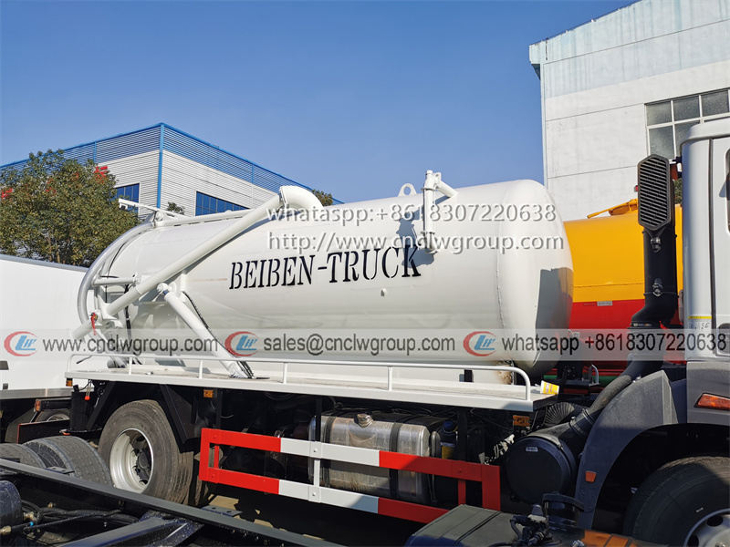 Beiben Benz 4x2 10000 liter vacuum sewage suction truck